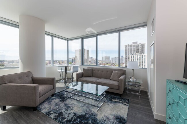 Foto del edificio - 4702 N Clarendon Ave