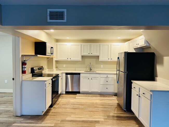 Foto del edificio - 1398 Quechee-Hartland Rd