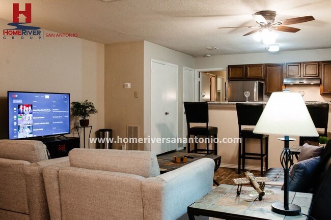 Building Photo - 8402 Cranberry Hill