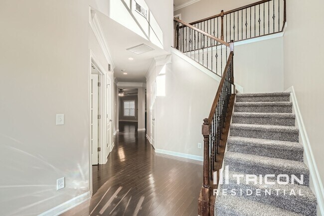 Foto del edificio - 3821 Litchfield Dr