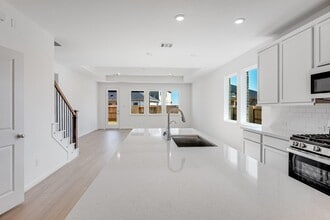 Building Photo - 9726 Arrigoni Creek Dr