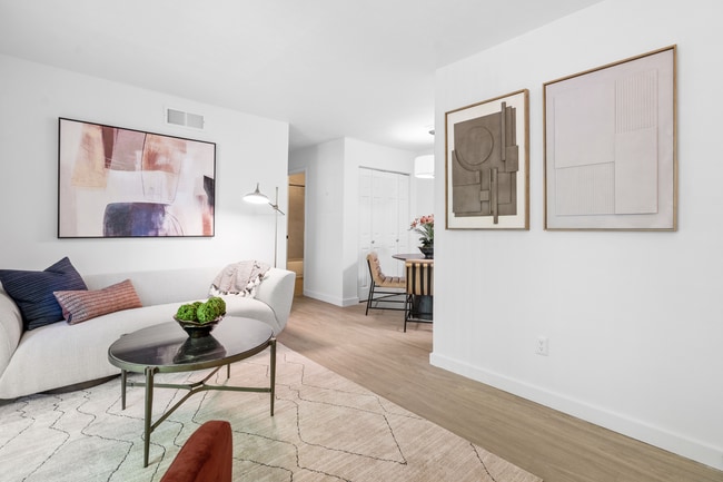 Building Photo - The Wynne