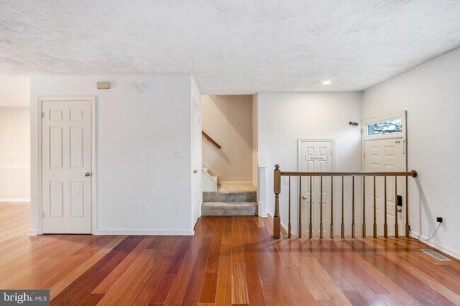 Foto del edificio - 7764 Black Horse Ct