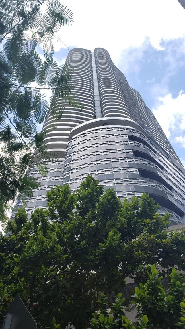 Foto del edificio - 1000 Brickell Plaza