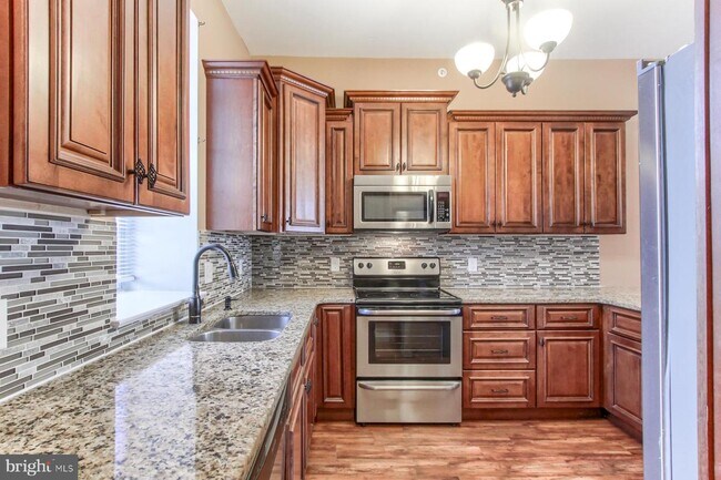 Foto del edificio - 21 Sprecher Rd