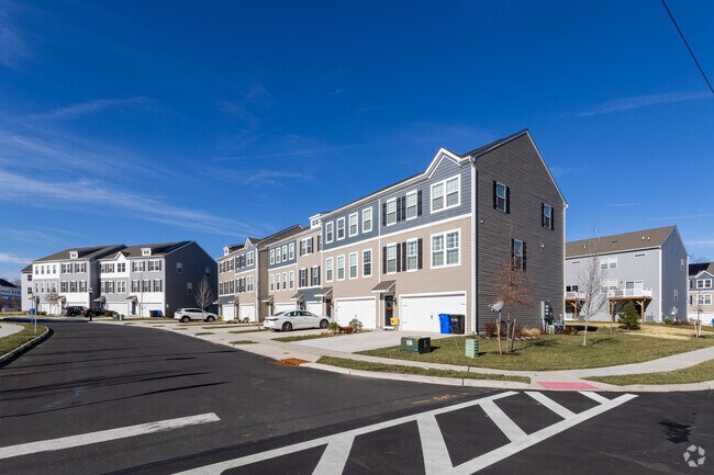 Fotografía del edificio - Parkers Mill Townhomes