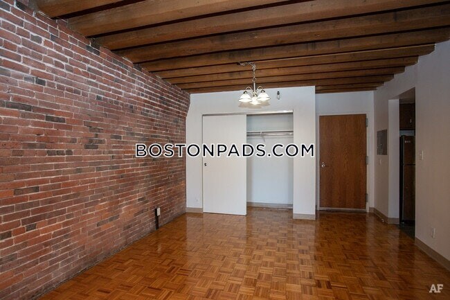 Building Photo - 131 Seaport Boulevard