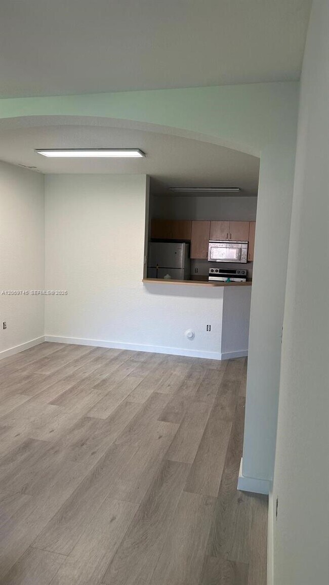Building Photo - 2703 Belmont Ln