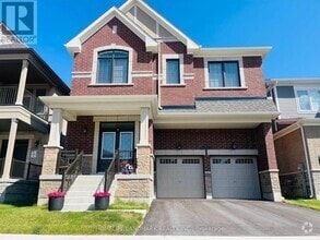 Building Photo - 708 Newlove St