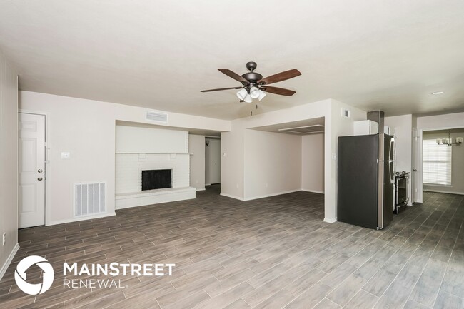 Building Photo - 617 Faye St