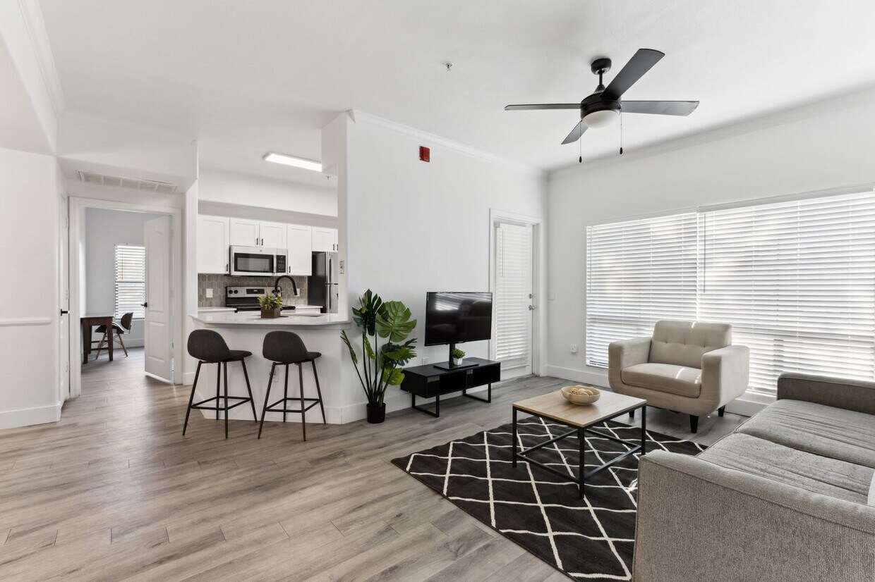 Foto principal - 875 W Pecos Rd