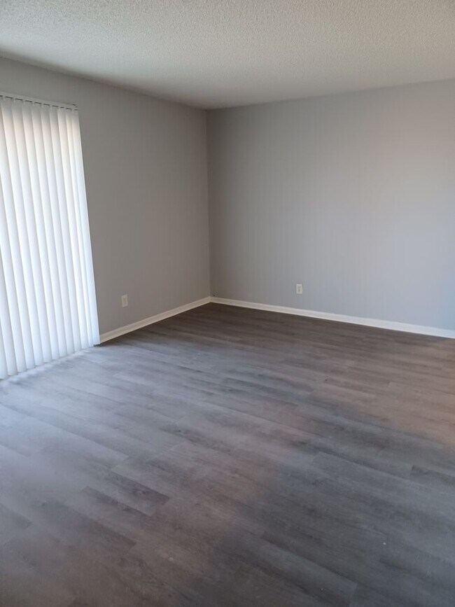 Belmont Park Apts LLC 10021004 SE Belmont Dr Ankeny, IA