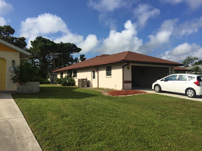 Building Photo - 7507 Ebro Rd