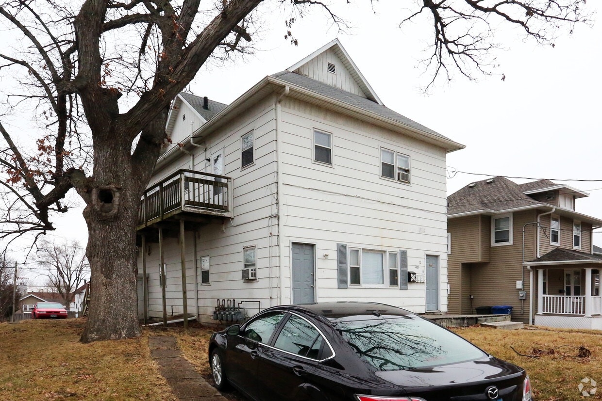 Building Photo - 1425 30th St
