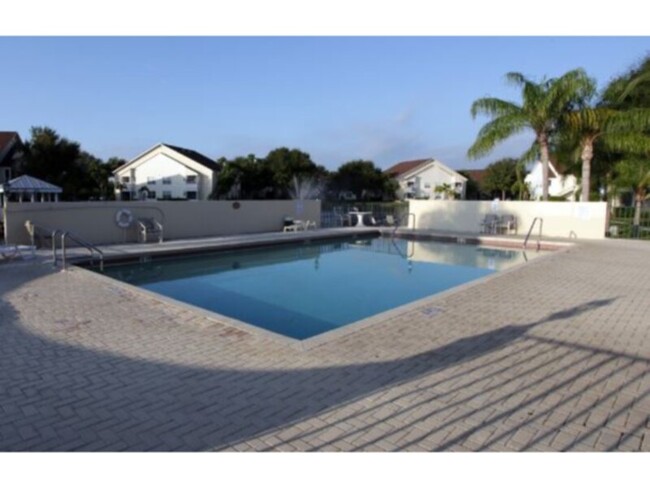 Foto del edificio - New Listing at Rookery Bay!