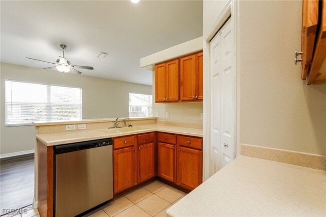 Foto del edificio - 1206 SW 10th Terrace