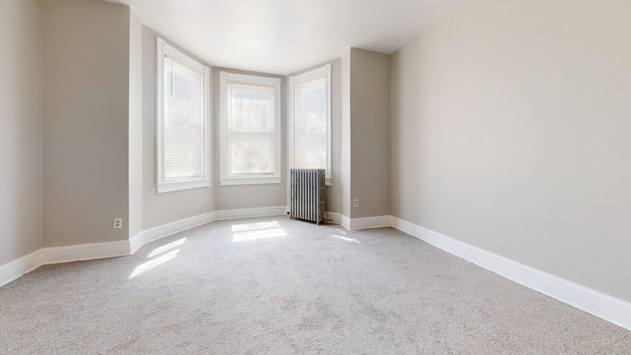 Primary Photo - Nicetown 4br for Rent
