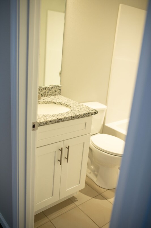 Foto del edificio - 15 Becker Blvd