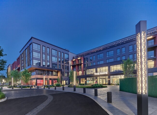 Building Photo - The Raye