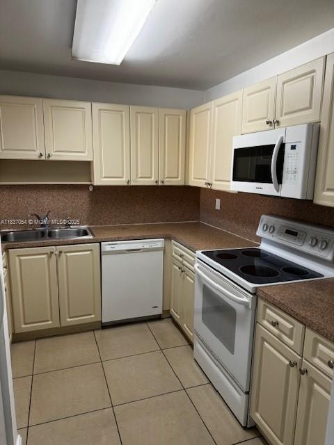 Primary Photo - 6950 Miami Gardens Dr