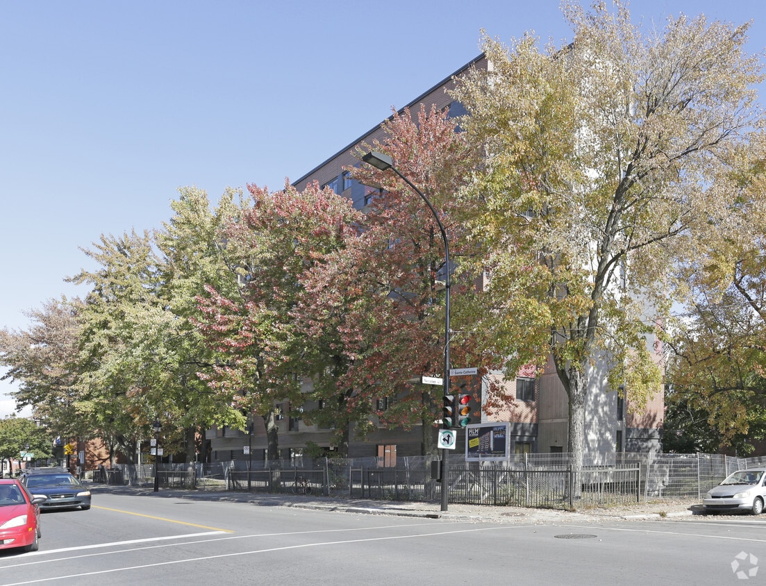 Building Photo - Habitations Nicolet