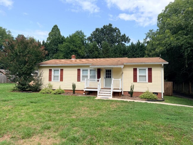 Building Photo - 415 Sells Rd
