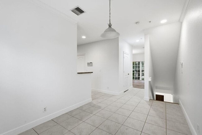 Building Photo - 531 S Federal Hwy