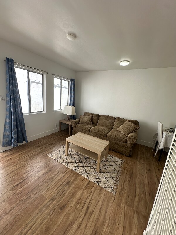 Foto del edificio - 13429 Beach Ave