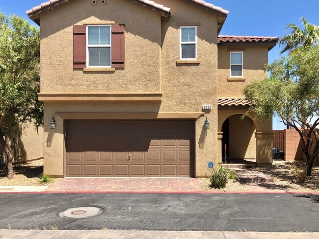 Building Photo - Beautiful  3Bed/3Bath home with a Loft nes...