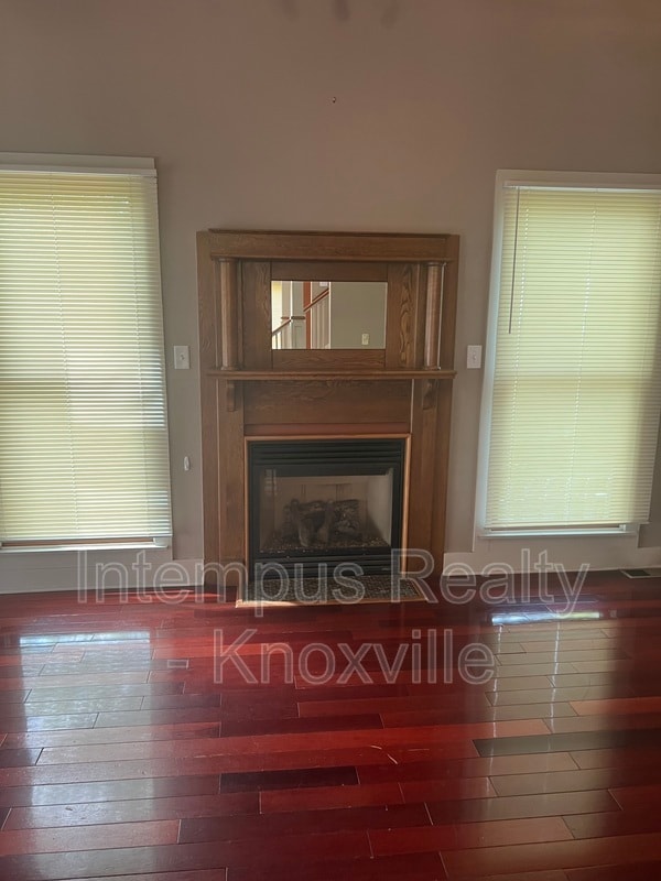 Foto del edificio - 229 Deaderick Ave