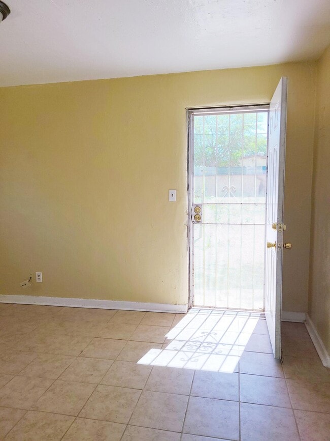 Foto del edificio - 234 Texas St NE