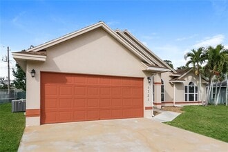 Building Photo - 4031 Claremont Dr