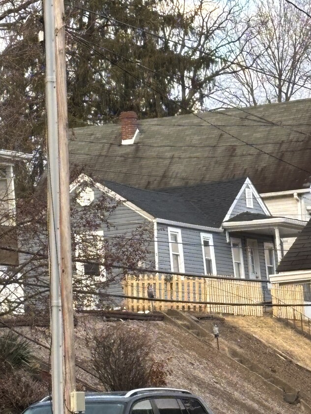 Primary Photo - 252 State St W
