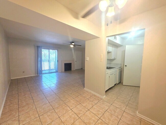 Photo - 12511 Ashford Meadow Dr Apartment