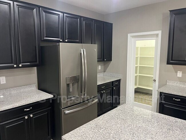 Foto del edificio - 15752 W Desert Hills Dr