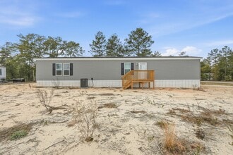 Building Photo - 443 Dogwood Ave