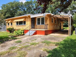 Building Photo - 2480 Spring Garden Dr SW