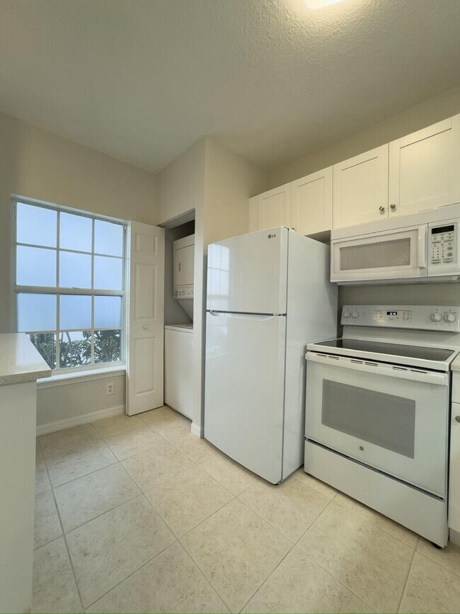 Building Photo - 6946 Blacksmith Way