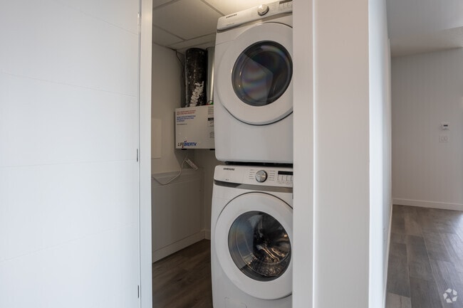 3 chambres, 2 salles de bain - 1034 pi2 - Buanderie intégrée - Heritage Flats