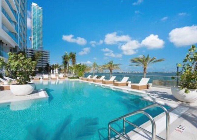 Foto del edificio - 2900 NE 7th Ave