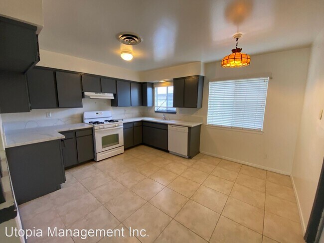 Building Photo - 2 br, 2 bath House - 38609 5th St. East