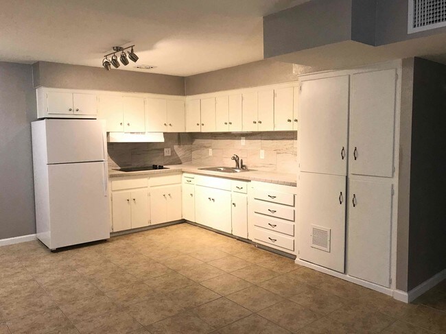 Foto del edificio - 4641 N 71st Ave