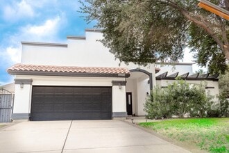 Building Photo - 10620 Porfirio Dr