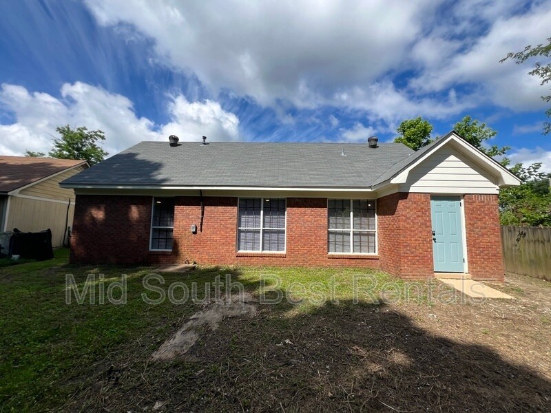 Primary Photo - 4642 Pembine Dr