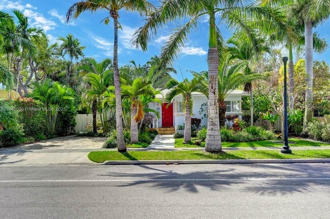 Building Photo - 1016 Harrison St