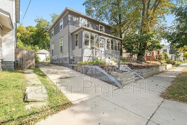 Foto del edificio - 1021 Sherman St SE