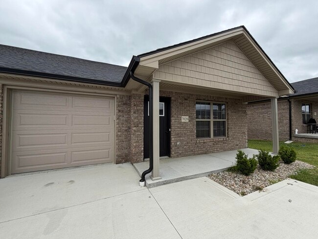 Building Photo - 7016 Caravan Dr