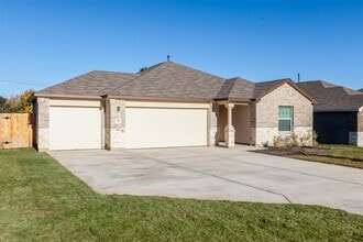 Building Photo - 124 Juniper Springs Rd