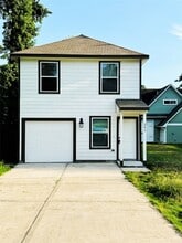 Building Photo - 245 Water Oak