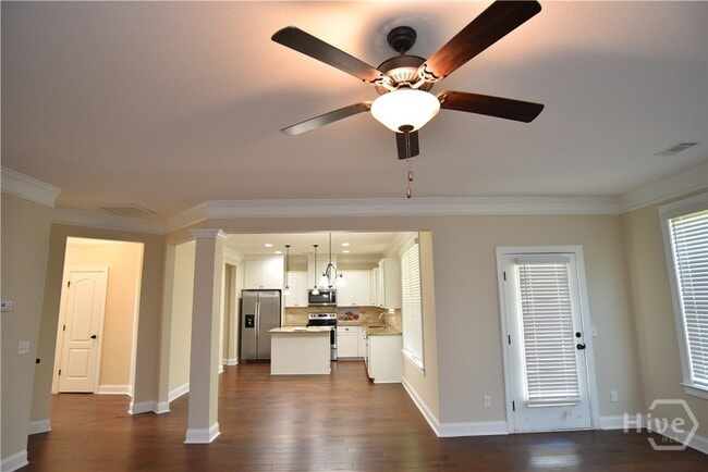 Foto del edificio - 215 Beckley Dr